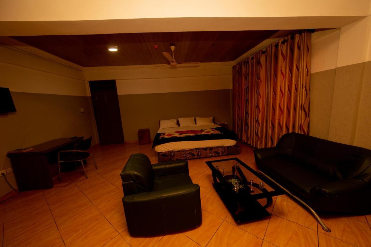 Pemicsa Hotel Accra Spintex Exterior photo