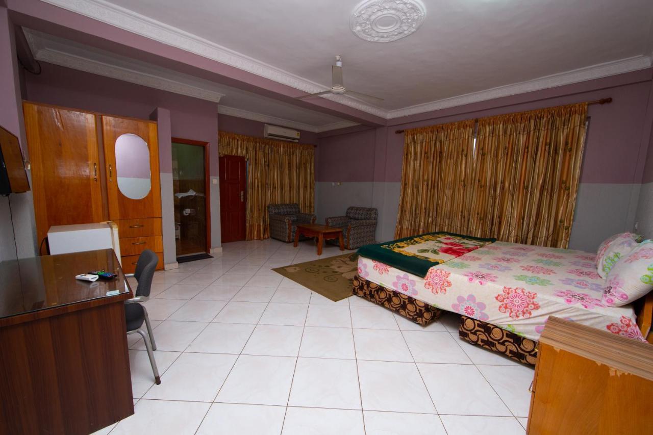 Pemicsa Hotel Accra Spintex Exterior photo