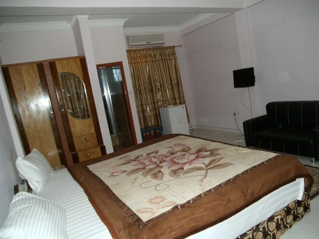 Pemicsa Hotel Accra Spintex Exterior photo
