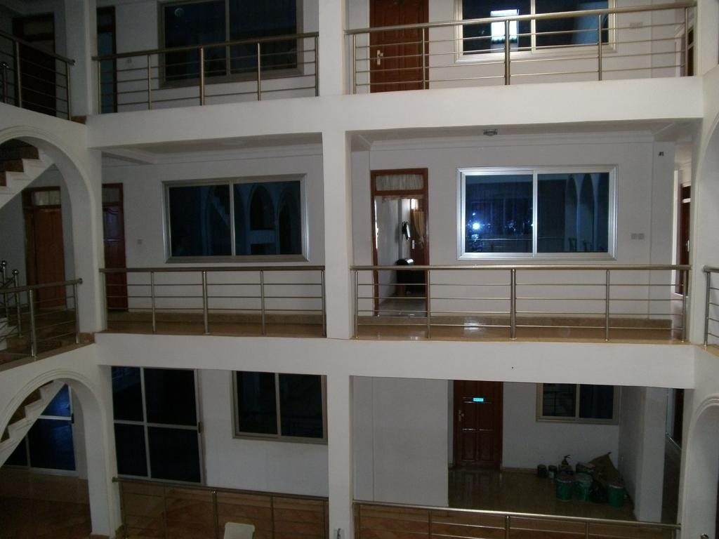 Pemicsa Hotel Accra Spintex Exterior photo