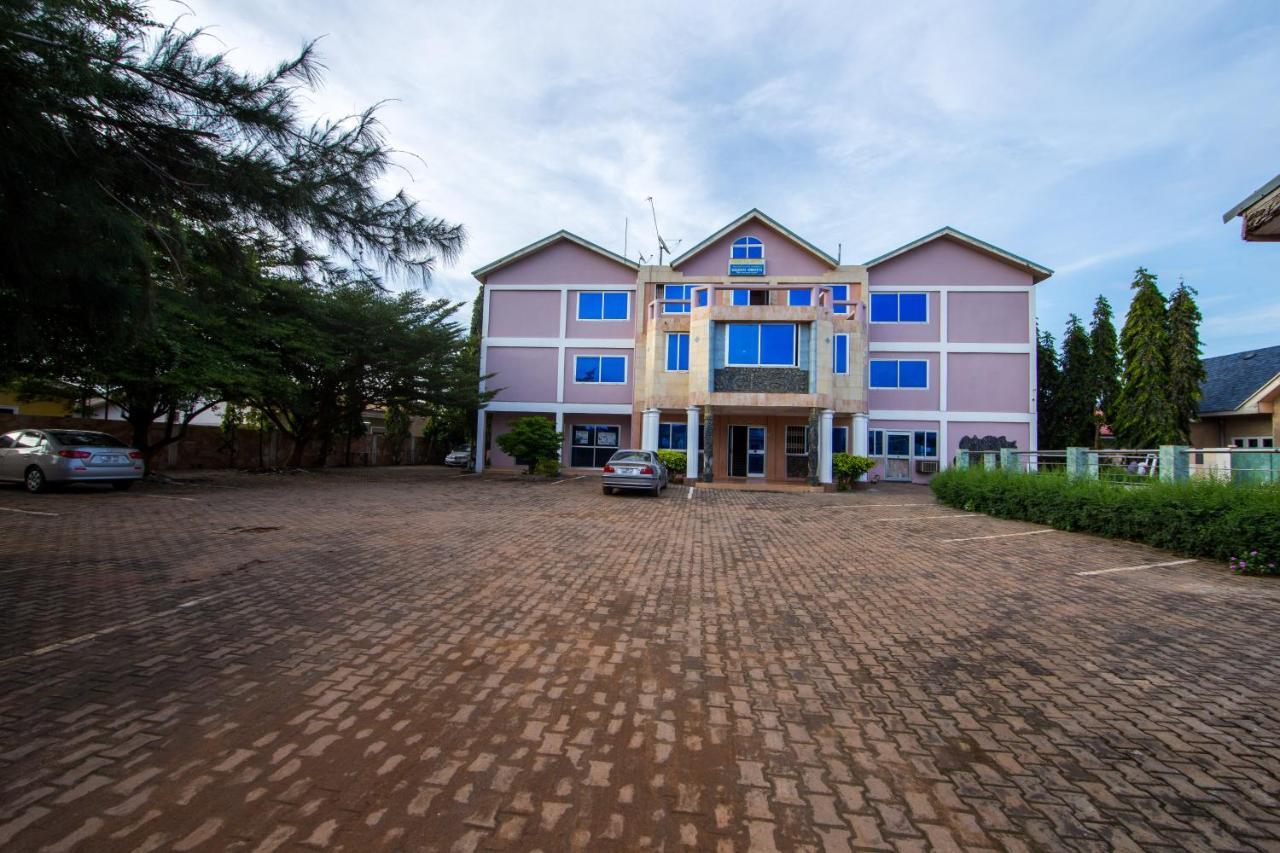 Pemicsa Hotel Accra Spintex Exterior photo