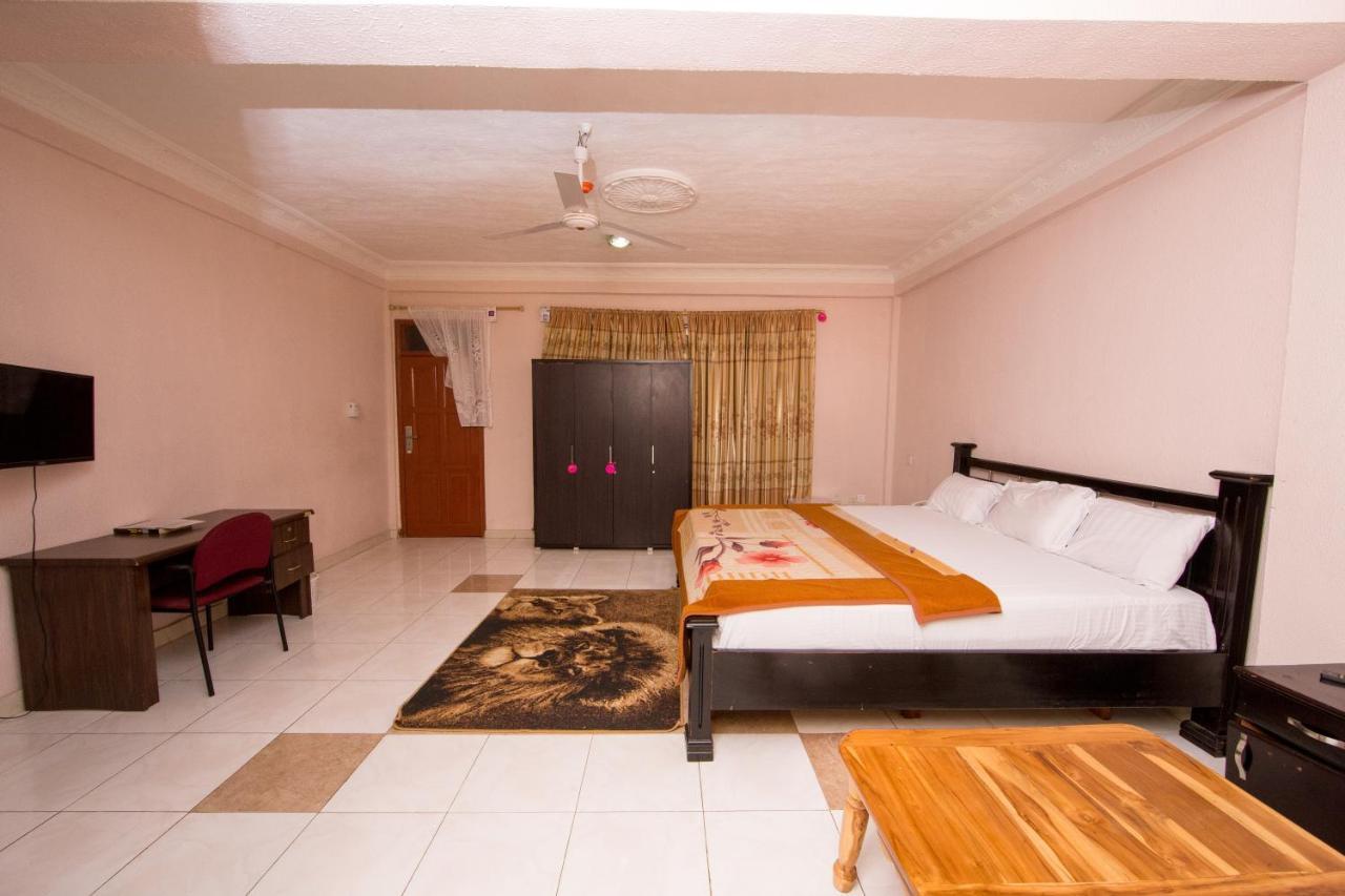 Pemicsa Hotel Accra Spintex Exterior photo